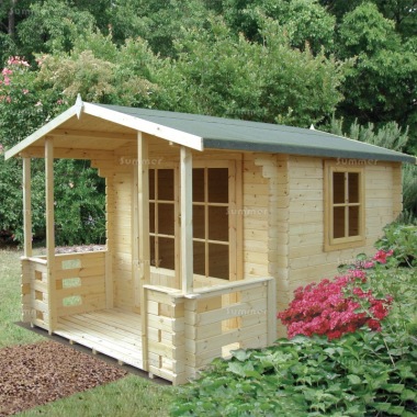Shire Kesteven Log Cabin 124